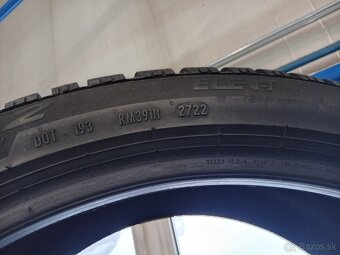 255/40r21 - 3