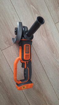 Black+Decker Akumulátorová uhlová brúska BCG720N, 18 V, 125 - 3