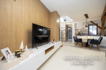 2.5 izbový byt s parkingom v centre Banskej Bystrice je na p - 3