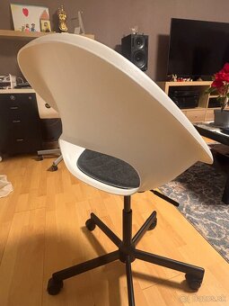 Otočná stolička LOBERGET/MALSKÄR - 3