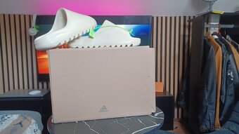 Adidas yeezy slide - 3