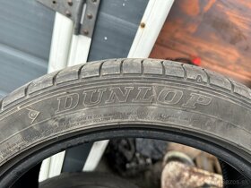 Dunlop 235/45 R18 - 3