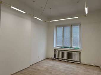 Kancelársky priestor v centre Trnavy  - 3