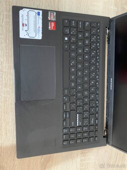 Asus Vivobook 16 - Ryzen 5 7530U-Amd readon graphic-16gb ram - 3