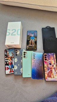 Samsung Galaxy S20 FE - 3