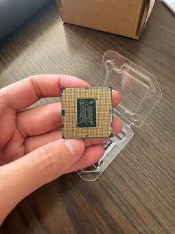 Intel Core i3-10100F - 3