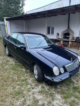 Mercedes E 2,2CDI - 3