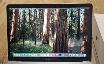 Apple MacBook Air 13 2020 ročník A2179 - 3