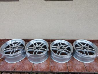 Styling 37/ M Paralell - 3