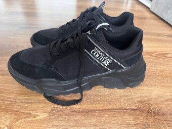 Predám Versace tenisky - 3