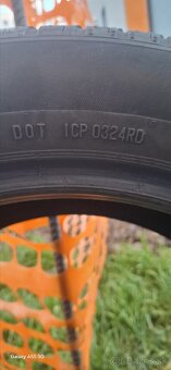 Continental 215/55 r17V - 3