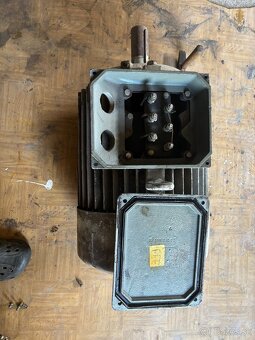 motor 11kW - 3