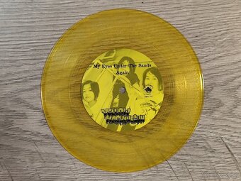S.O.D. / YELLOW MACHINEGUN - 1999 split 7"EP - 3