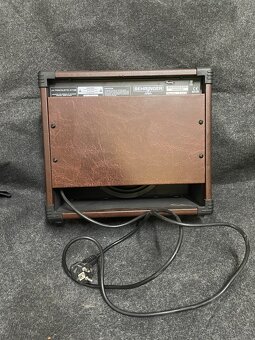Behringer akustické kombo - 3
