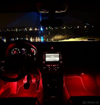 Bezdrôtové RGB LED diódy do interiéru auta - 3