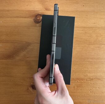 Samsung Galaxy Z Flip 5 8GB/ 256GB, ZARUKA - 3