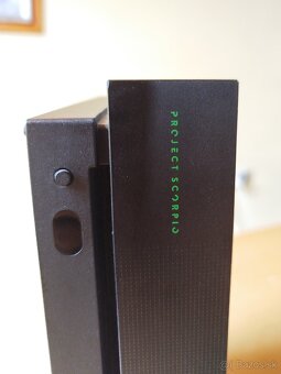 Xbox one x 1tb Project Scorpio Edition - 3