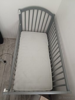 Detská postieľka Scarlett šedá 12060 s matracom - 3