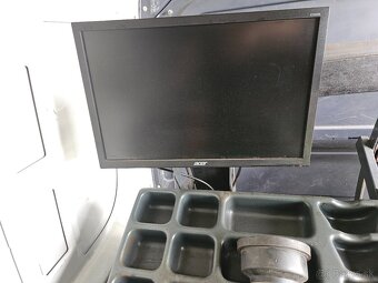 Vyvažovačka BOSCH WBE 4435 - 3