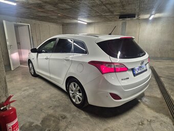 Hyundai i30 cw 1.6 CRDi (2017) - 3