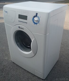 Predám plnefunkčná automatická práčka s displayom,1000 ot./m - 3