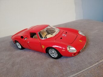 1:18 FERRARI 250 LeMans - 3