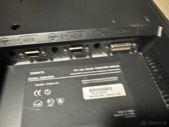 monitor SONY - 3