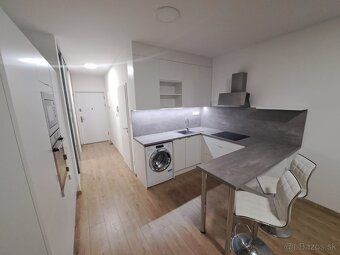 Dám do prenájmu 1izbový byt na Zelených Vlčinoch - 3