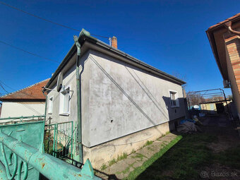 Na predaj 3 izbový rodinný dom v tichej uličke v obci Bešeňo - 3