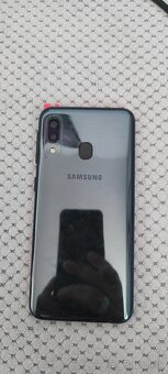 Samsung A20e - 3
