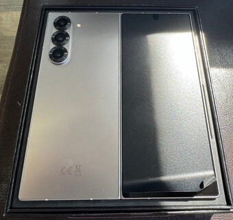 Samsung Galaxy Z Fold 6 5G 12/512GB ako nový - 3