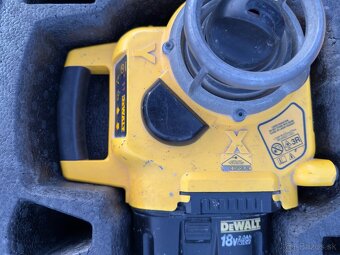 Predam Dewalt laser - 3