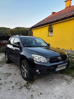 TOYOTA RAV4 2.2 D4-D 4x4 - 3