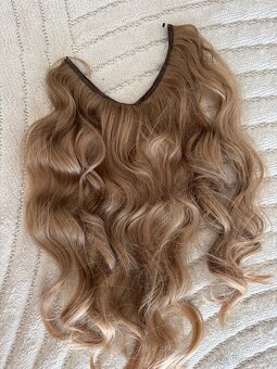 Spinavy blond pricesok na silikonovej gumke - novy - 3