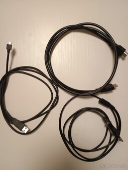 Predám PS4 + hry - 3