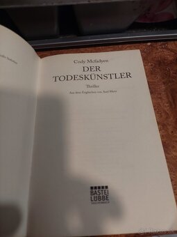 Predám nemeckú knihu Der Todes Künstler - 3