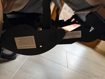 Polohovateľné kreslo - 3