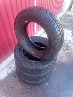 Predám 4ks letné pneu.175/70R14 Barum dezen 5,9mm - 3