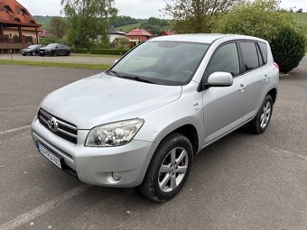 TOYOTA RAV4 2.2 D4-D 4x4 - 3