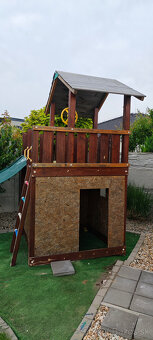 Detsky domcek so smyklavkou Jungle Gym Chalet - 3