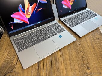 /15.6"/HP Notebook/4GB RAM DDR5/128GB NVMe SSD/Intel HD 2GB - 3