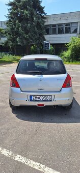 Suzuki Swift 1.3 GLX - 3