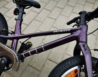 Na predaj ULTRAĽAHKY detsky bicykel SPECIALIZED 16 - 3
