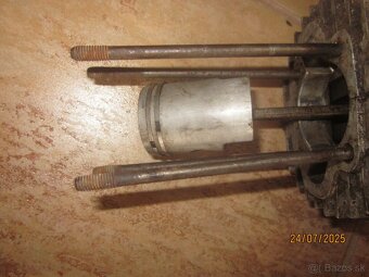 Jawa 555 motor - 3