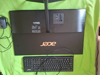 Stolný počítač ACER - 3