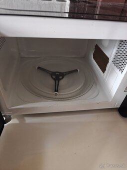 Whirlpool mikrovlnka - 3