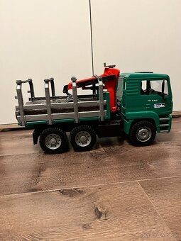 Bruder nákladné auto s drevom - 3