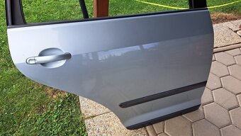 DVERE - VW GOLF 5 PLUS, GOLF 6 PLUS - 3