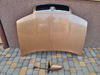 škoda fabia I predná kapota zlatej farby 7601 - 3