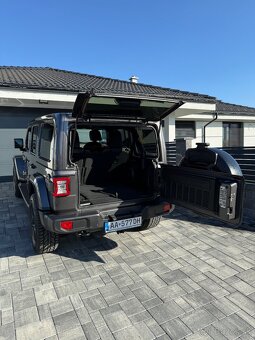 Jeep Wrangler Sahara - 3